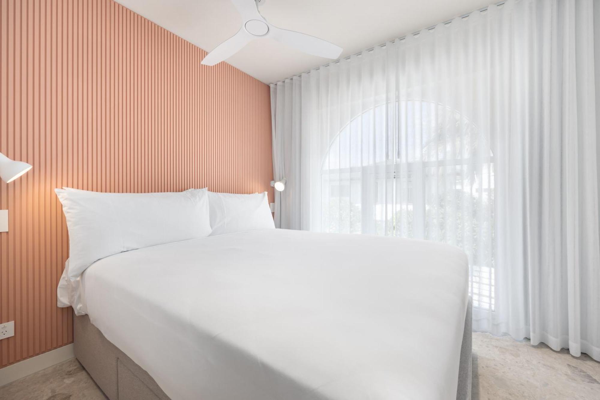 The Shores Miami Guldkusten Rum bild